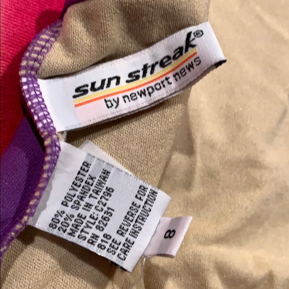 💜Tankini Top with Keyhole - Picture 6 of 11